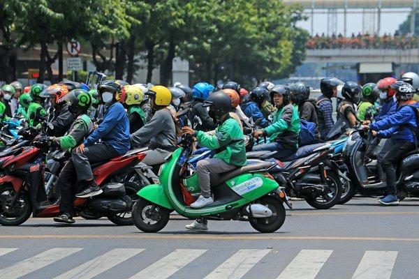 Alerte de franchissement de ligne et assurance auto : quel lien ?